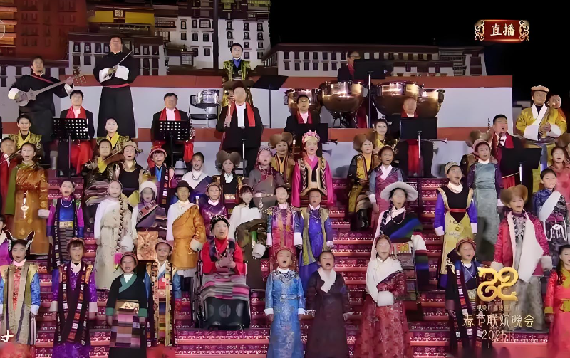 總臺(tái)春晚喜慶開(kāi)場(chǎng)，利亞德長(zhǎng)伴26載“屏”實(shí)力出圈